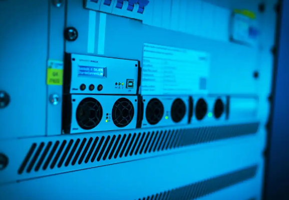 UPS电源不同频率警报声的含义解析