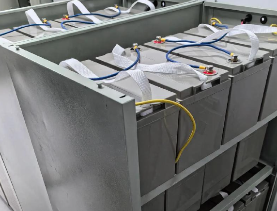 UPS不间断电源在不同负载类型下的工作效率如何