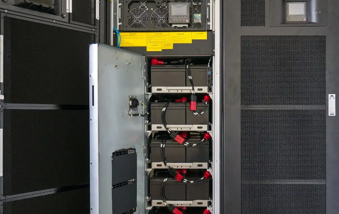 超越“应急电源”：现代UPS的五大增值功能